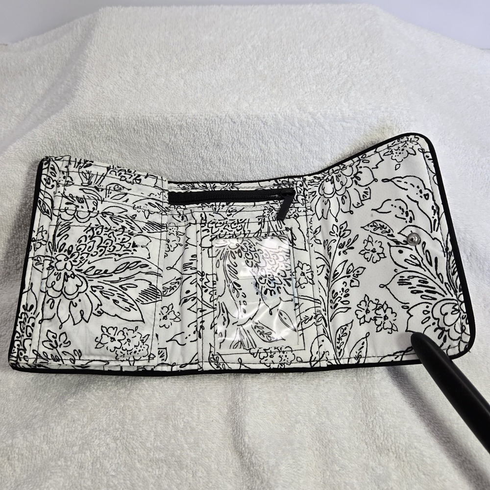 Vera Bradley Iconic RFID Riley Compact Wallet Trifold Navy Solid Black Quilted - Picture 5 of 9